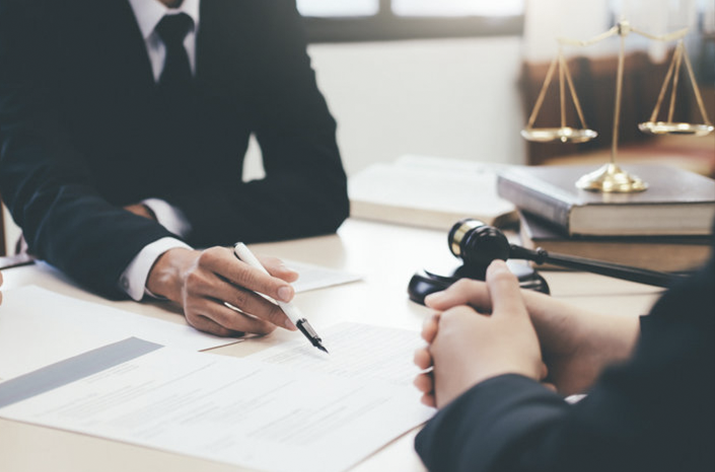 Virtual Legal Assistants Simplify Governance Documentation